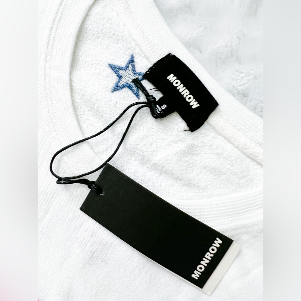 NWT- MONROW Boyfriend Sweatshirt with Allover Embroidered Star Print in Natural - Picture 8 of 11